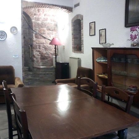 Camere Gambacorta Asís Exterior foto